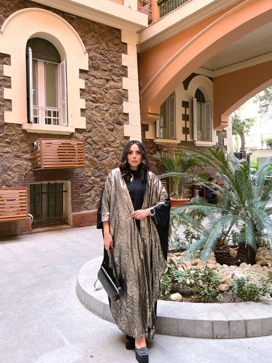 Kimono Gold & Black, front view