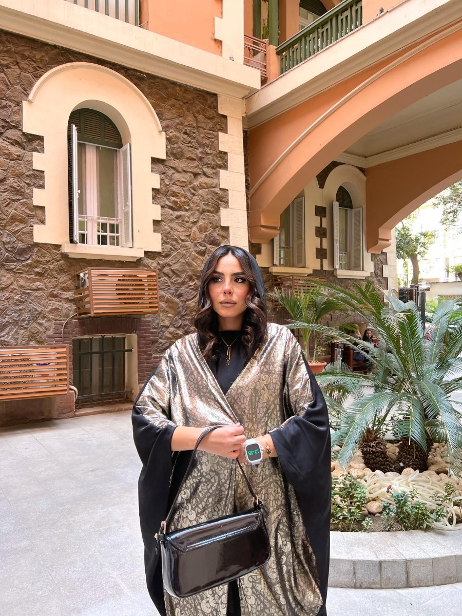 Kimono Gold & Black, front view